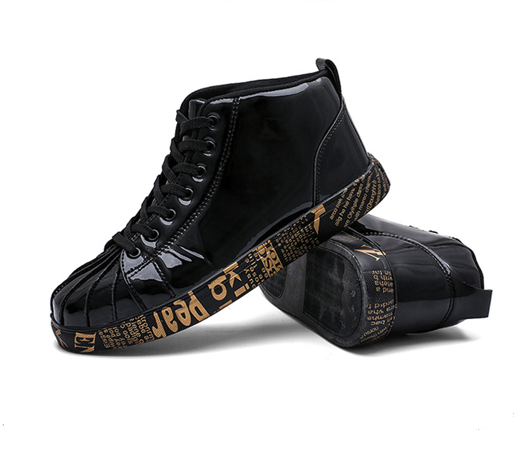 patent leather shoe