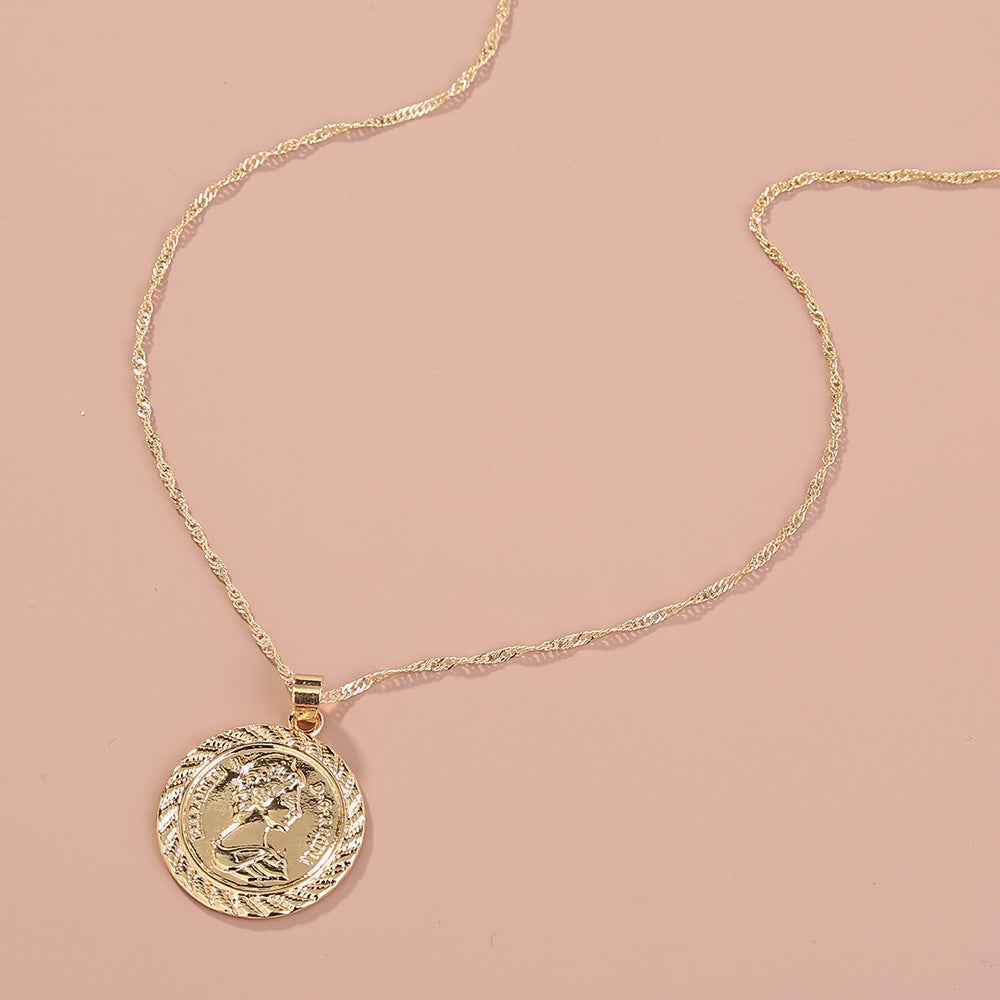 Round Coin Pendant Necklace Portrait Pendant Exquisite Necklace