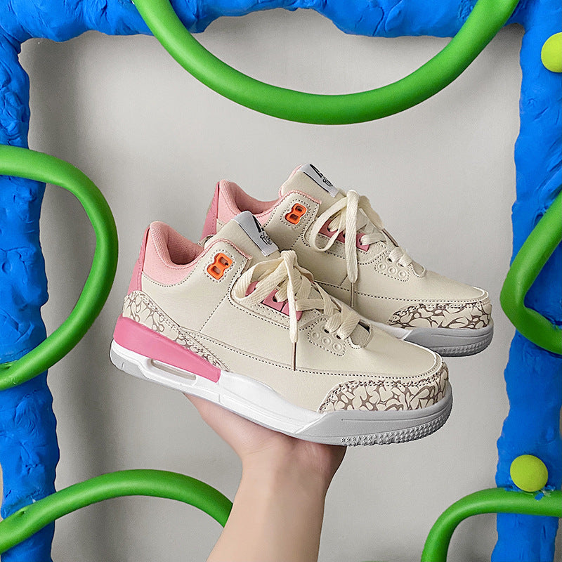 Basketball running shoe